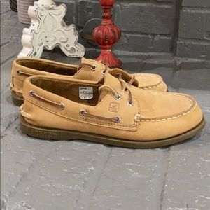 Boys Sperry Shoes - Great Condition!